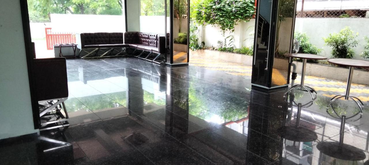 Hotel Airport Kk Nagpur Dış mekan fotoğraf